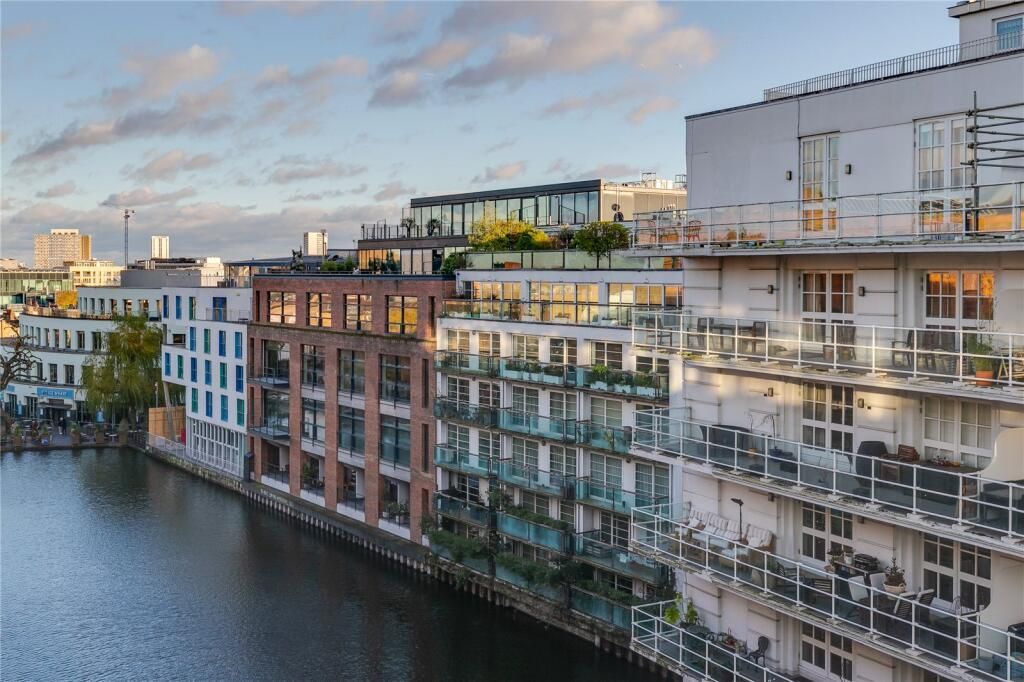 Property photo 2 of 19 2