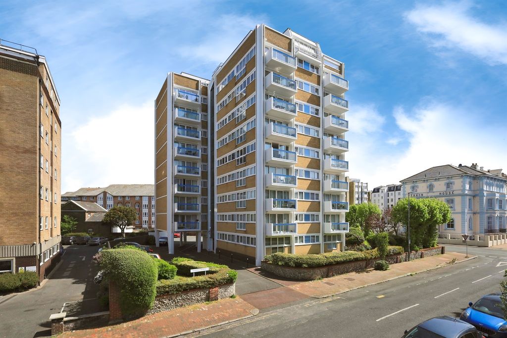 Property photo 2 of 5