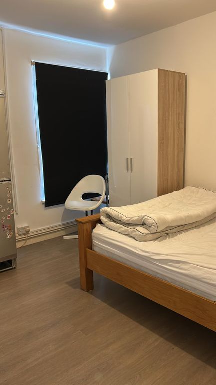 Property photo 2 of 8 Gallery