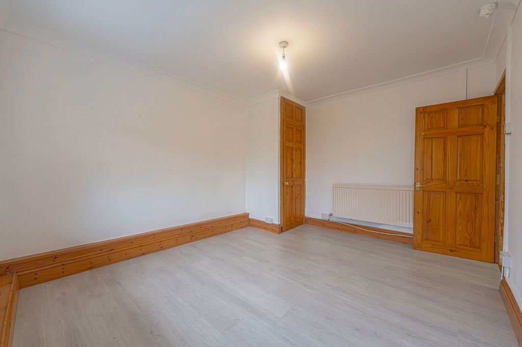 Additional image 16 of 2 bed flat for saleWaunfawr Gardens, Cross Keys NP11