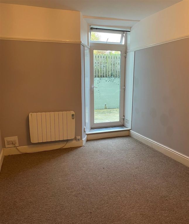 Property photo 3 of 9 Bedroom 1