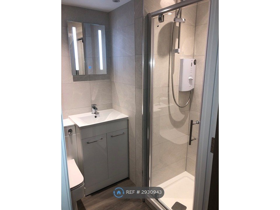 Property photo 3 of 8 Shower Room