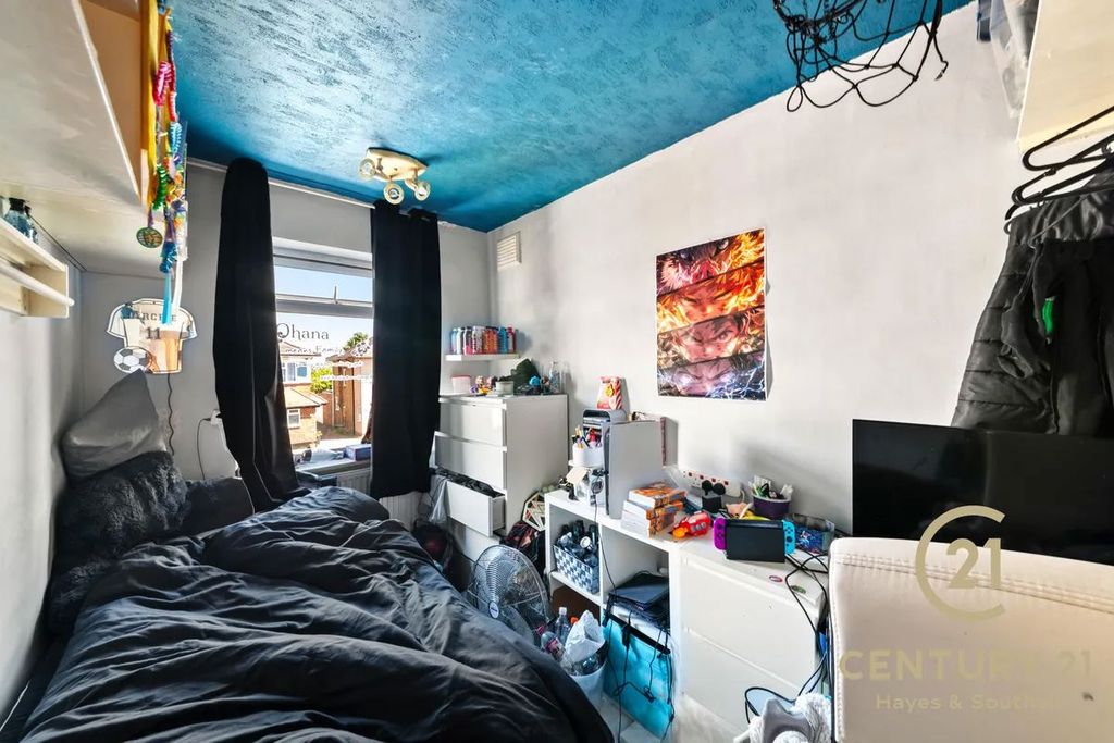 Property photo 3 of 10