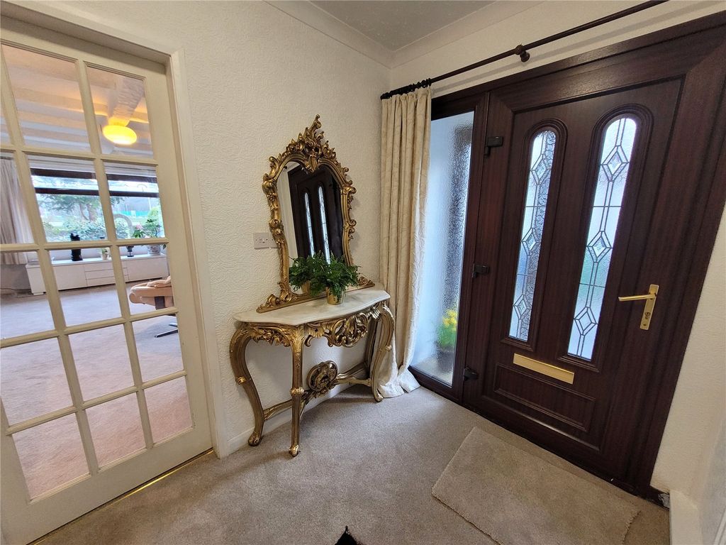 Property photo 2 of 16 Picture No. 23