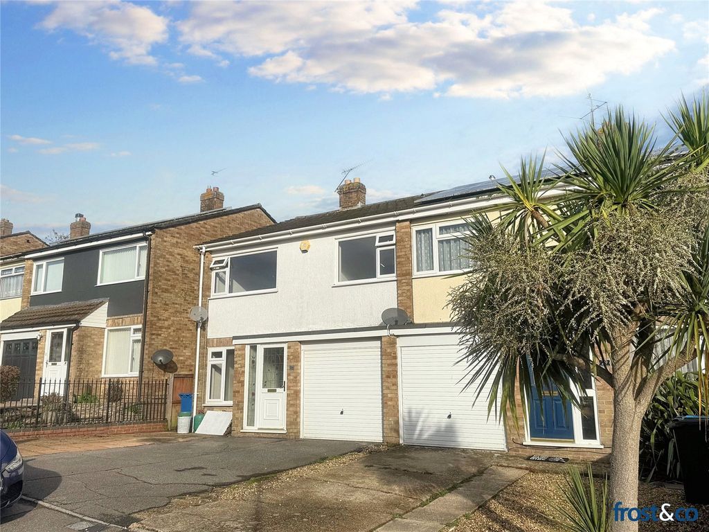 Property photo 1 of 17 Merrow Avenue