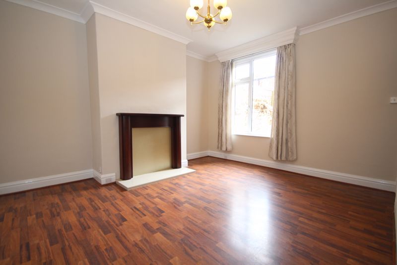 Property photo 3 of 8 Dining Room