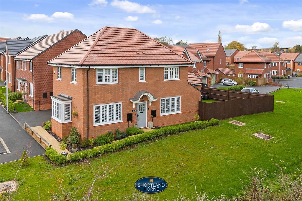 Property photo 1 of 42 26 Owen Rd (12 Of 48).Jpg