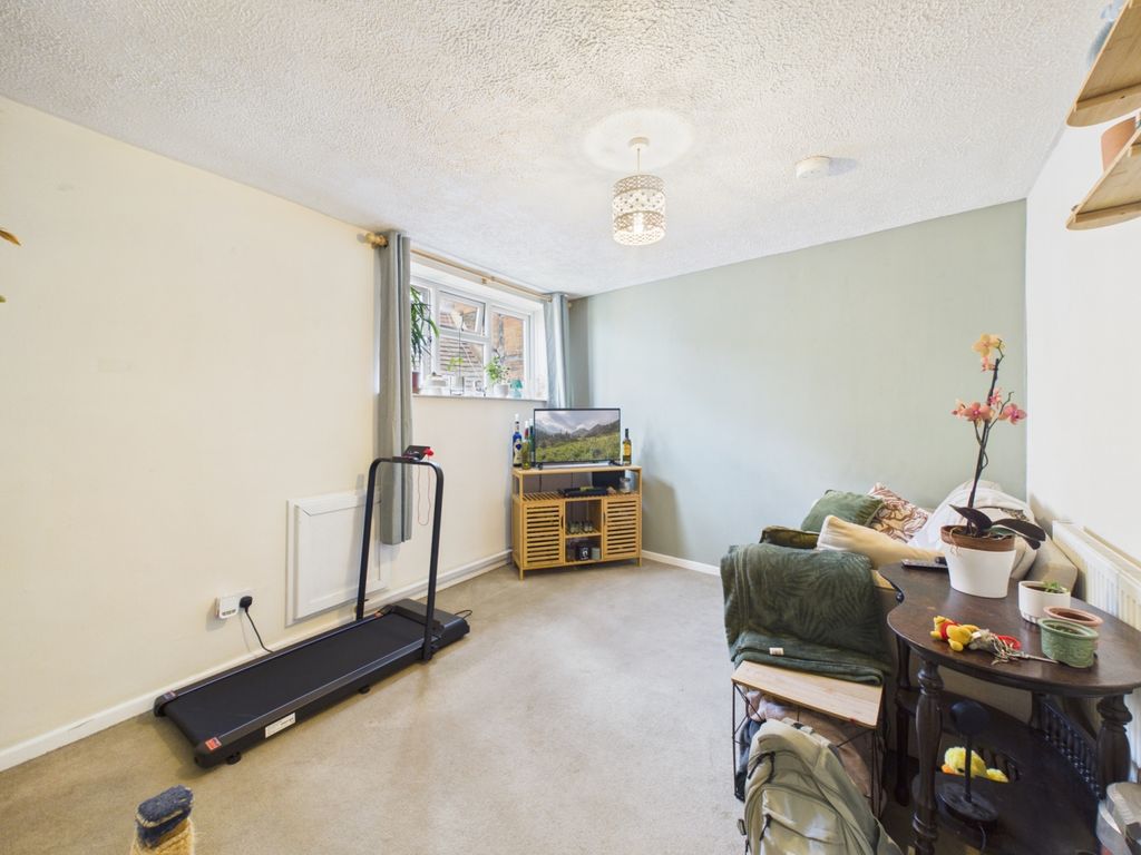 Property photo 2 of 7 Cam01791G0-Pr0239-Still007