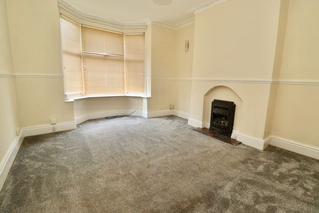 Property photo 3 of 14 Img_0651