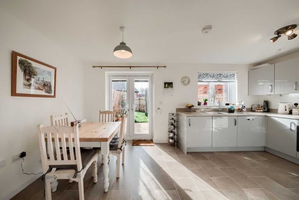 Property photo 2 of 19 Xt5A0241-Hdr(3) (1)