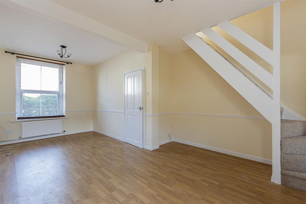 Property photo 2 of 12 Keppoch Street 72-4.Jpg