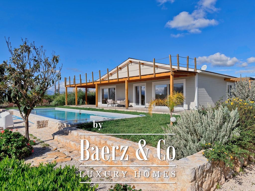 Property photo 1 of 30