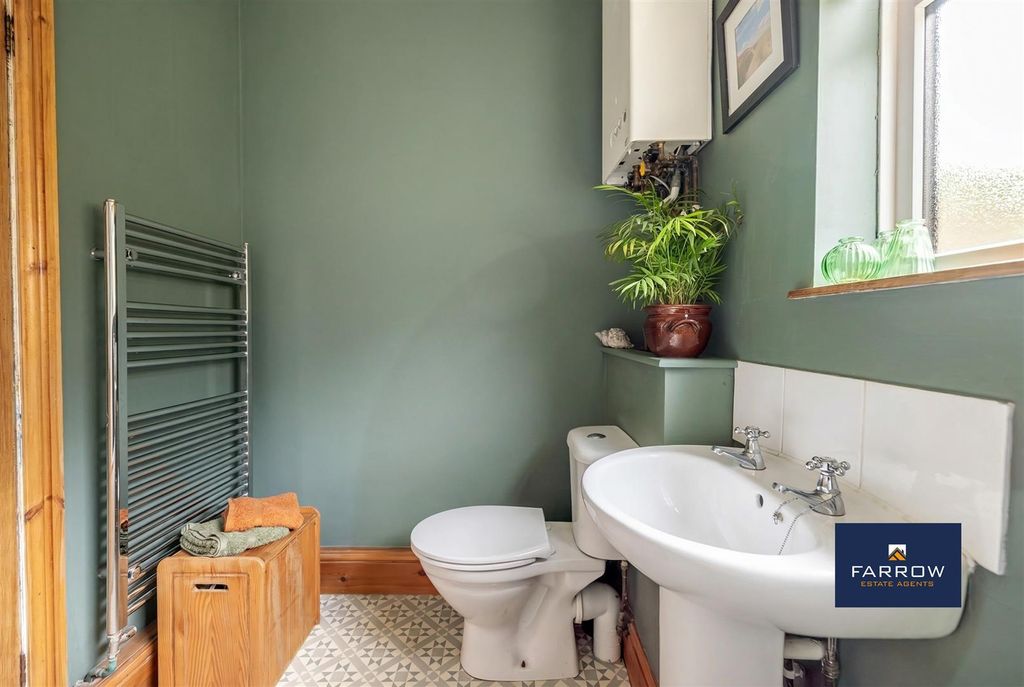 Additional image 14 of 2 bed terraced house for saleBark Street, Cleethorpes DN35