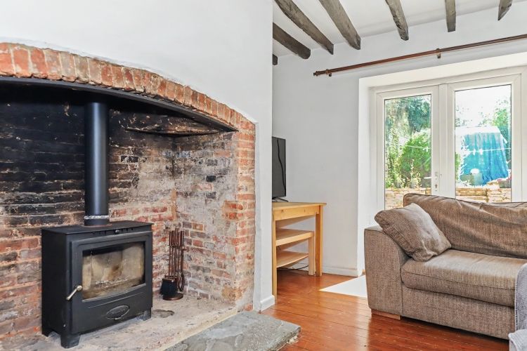 Property photo 3 of 10 Woodburner Sittin...