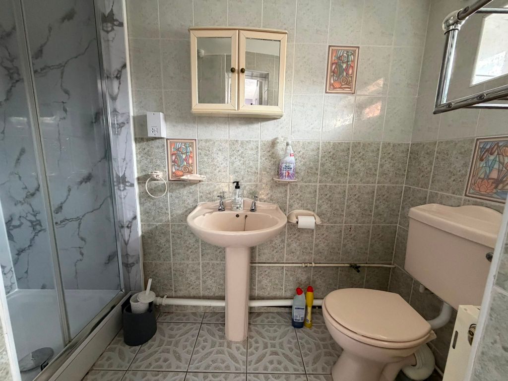 Property photo 2 of 13 Image