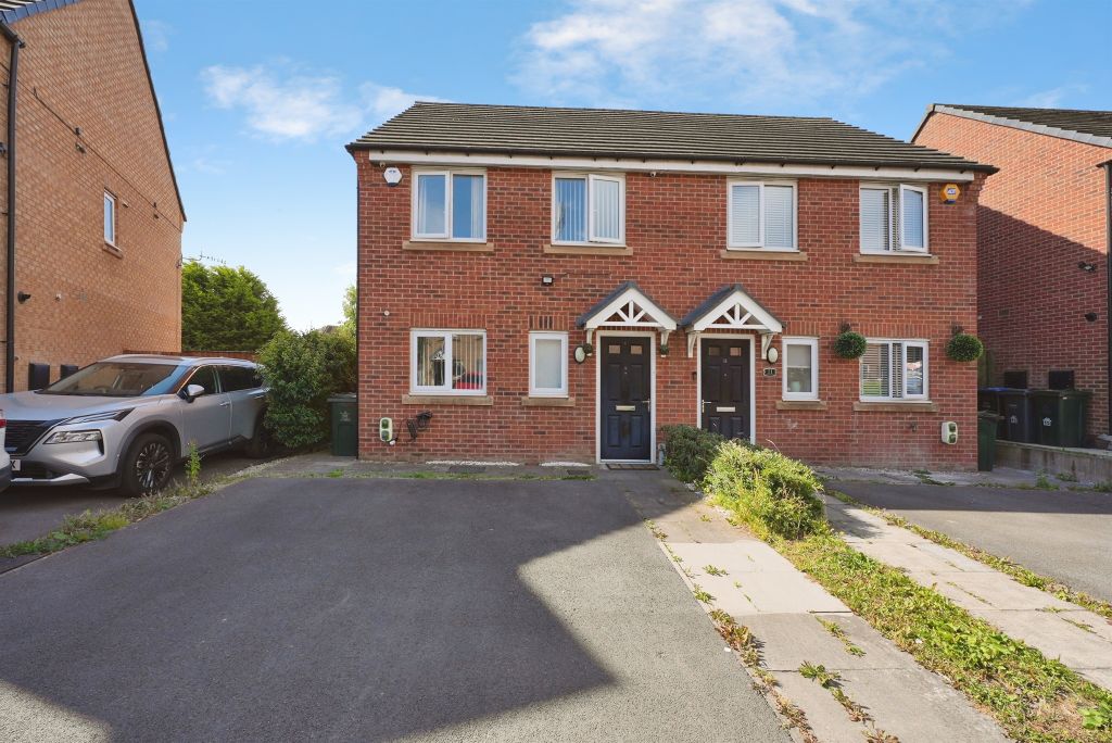 Property photo 1 of 16