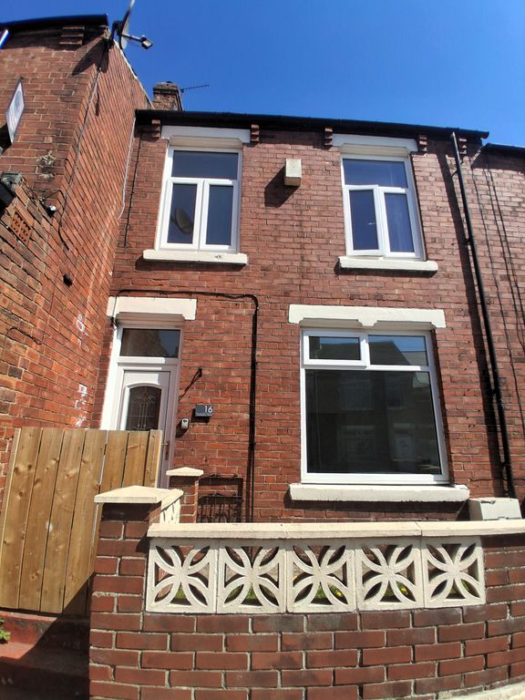 Property photo 2 of 11