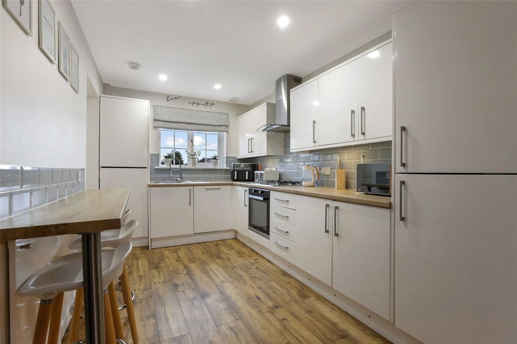 Property photo 3 of 19 Picture No. 06