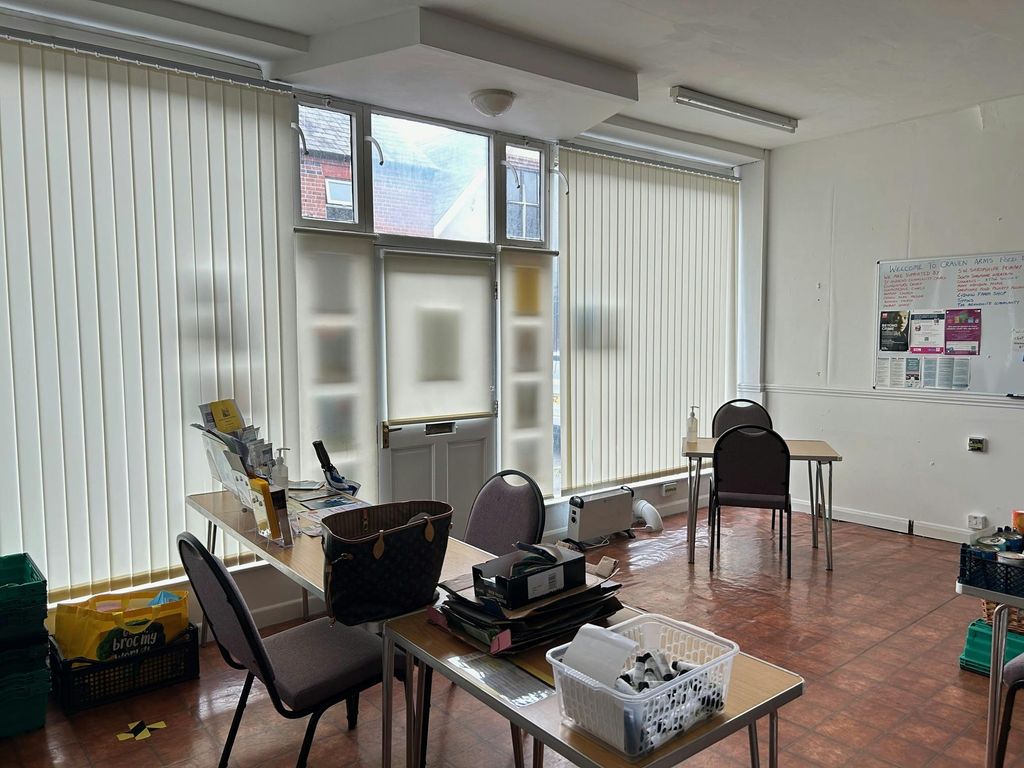 Property photo 3 of 6 8.Jpg