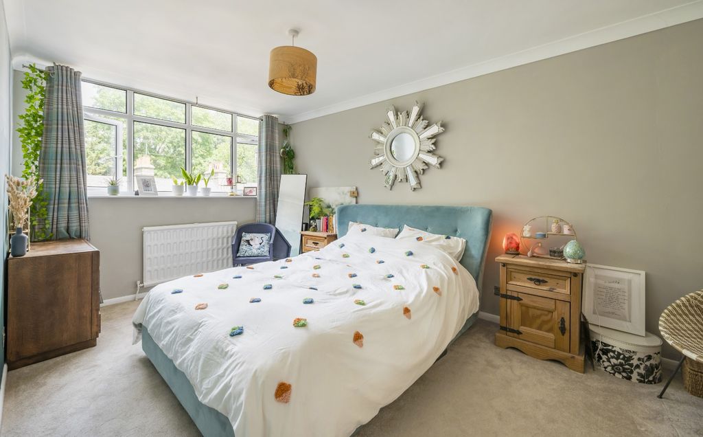 Property photo 3 of 25 5203602