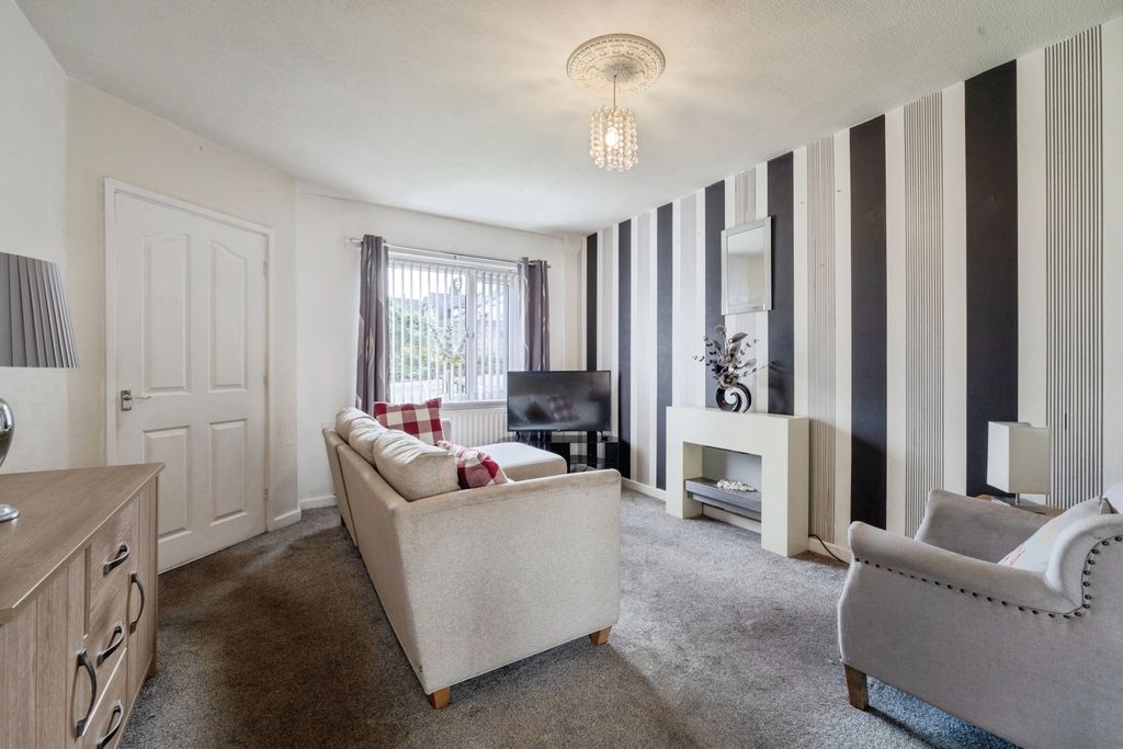 Property photo 3 of 14 Pbox-Img.Jpg