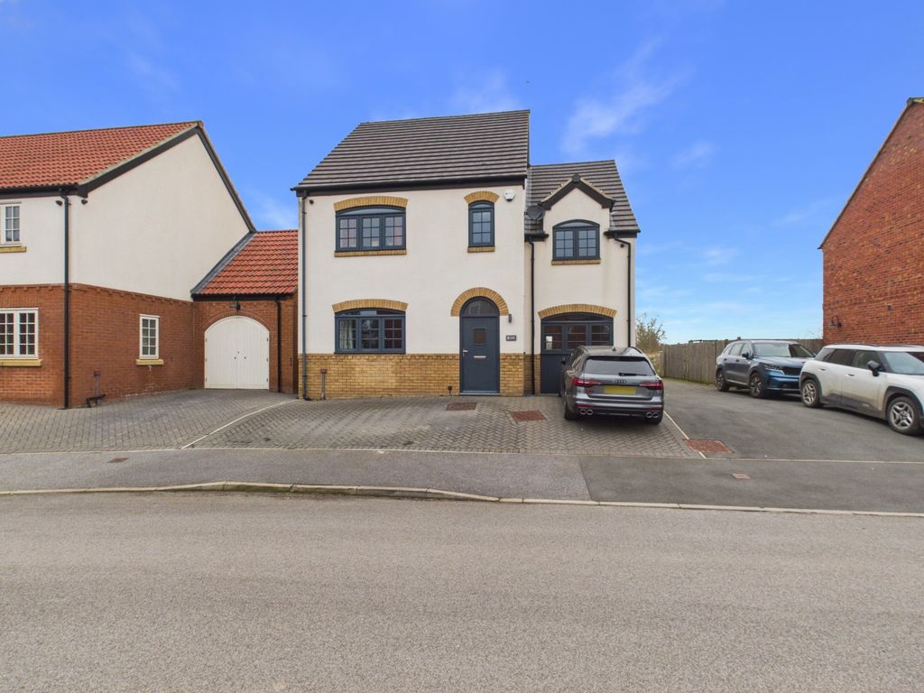 Property photo 2 of 22 4812775