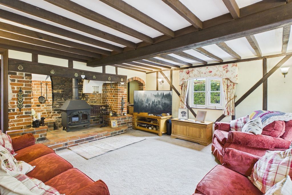 Property photo 2 of 36