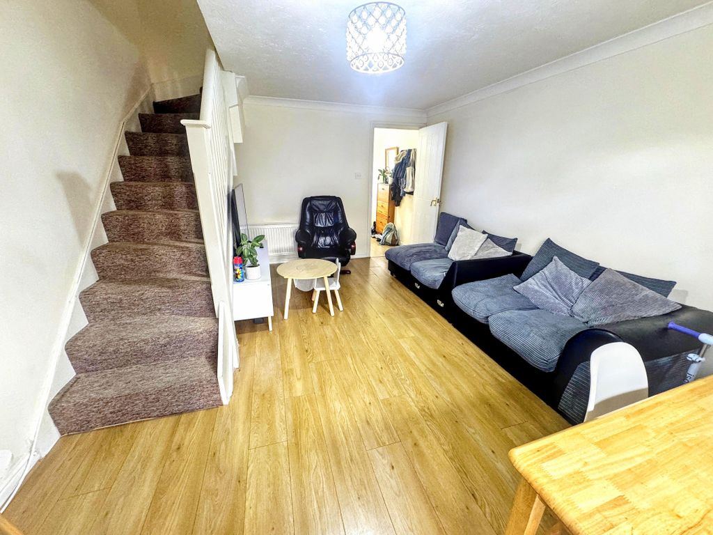 Property photo 3 of 12