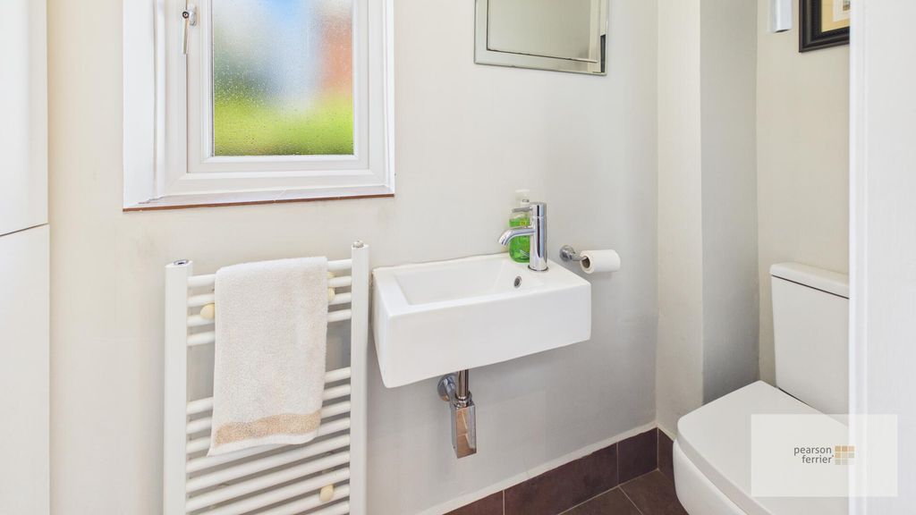 Property photo 3 of 17 WC