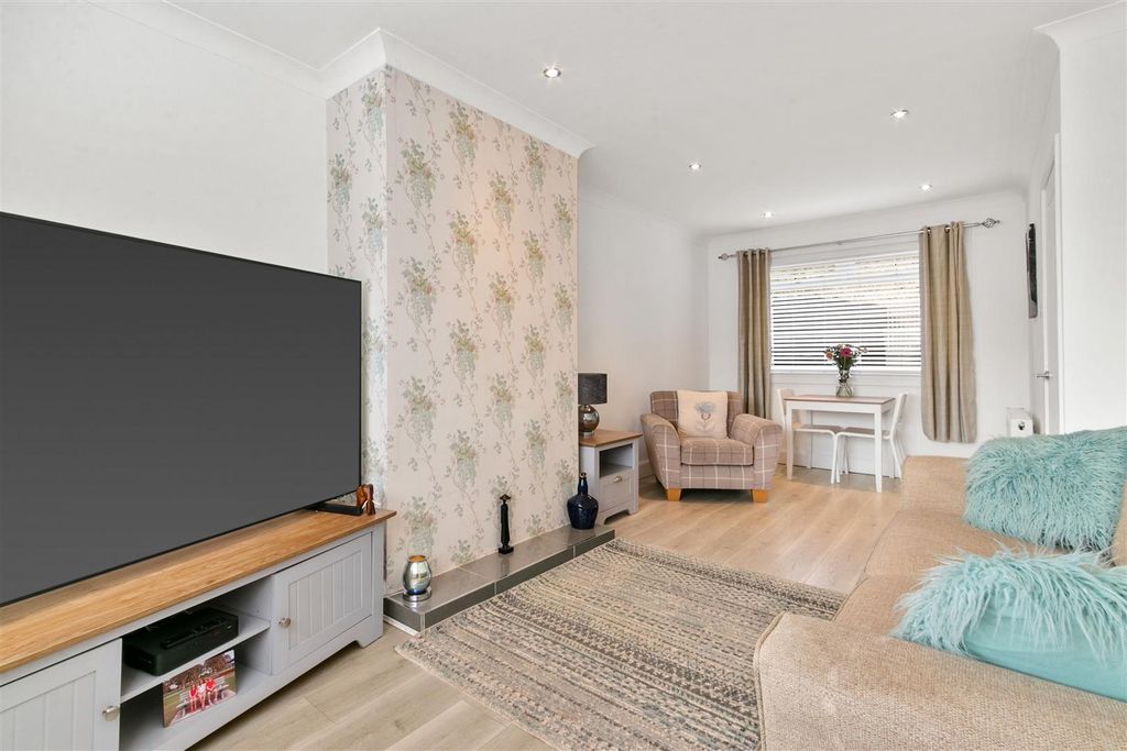 Property photo 2 of 23 Thistle-Neuk-6.Jpg