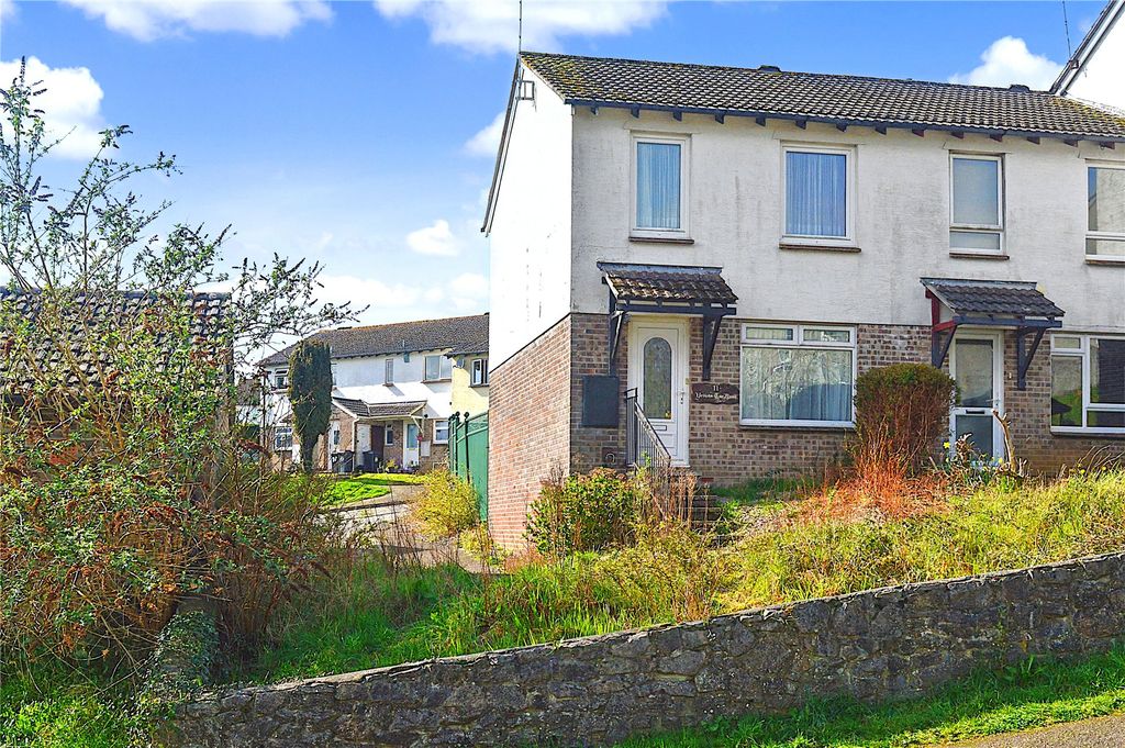 Property photo 1 of 12 Front