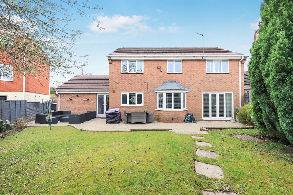 Property photo 2 of 17