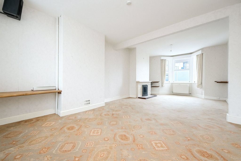 Property photo 2 of 9 Picture No. 41