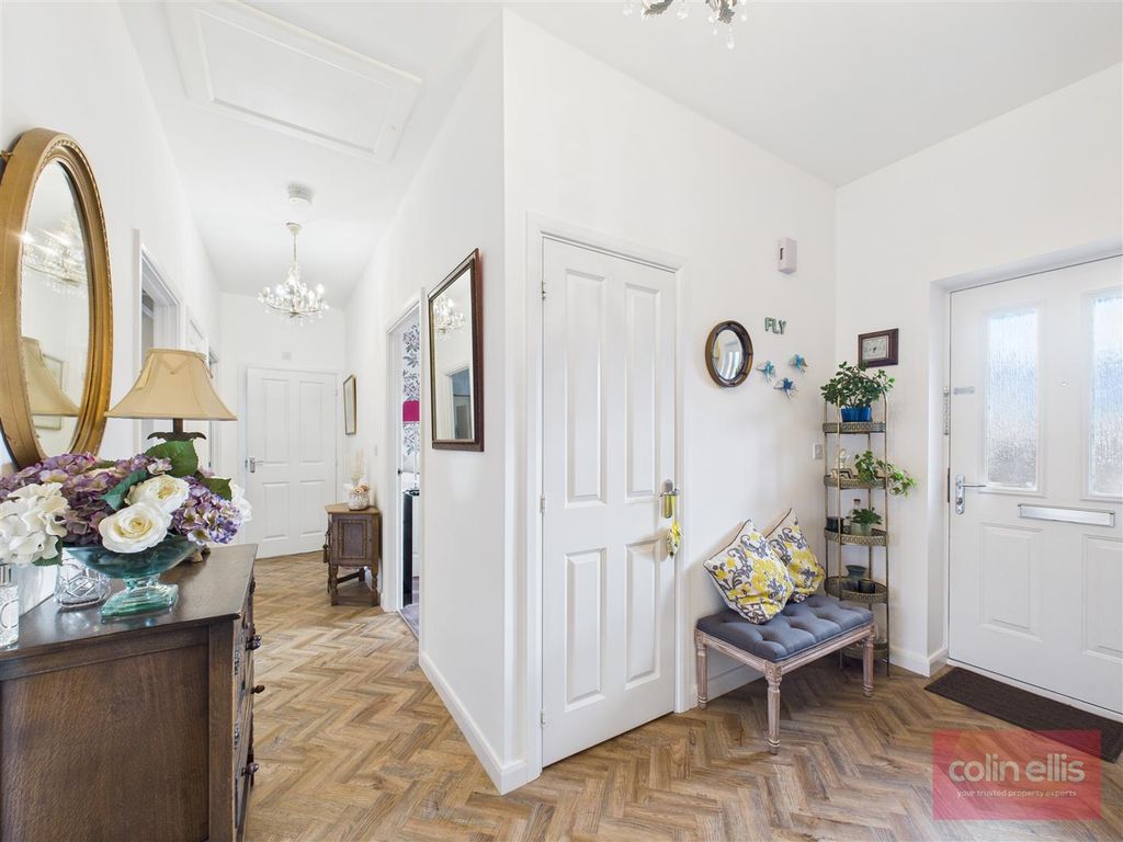 Property photo 2 of 27 Cam05075G0-Pr0230-Still017.Jpg