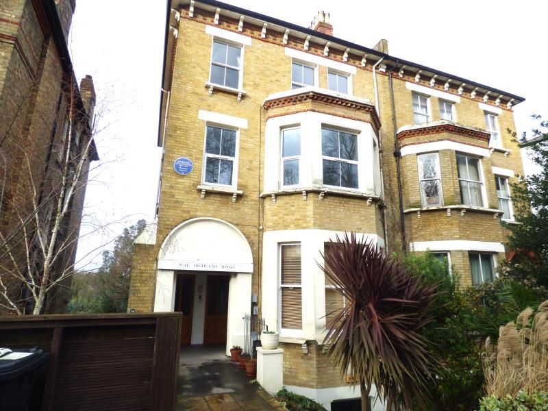 Property photo 1 of 11