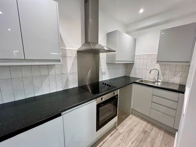 Property photo 2 of 4 Kitchen