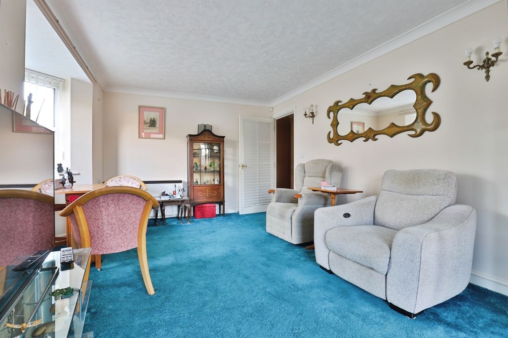 Property photo 1 of 20