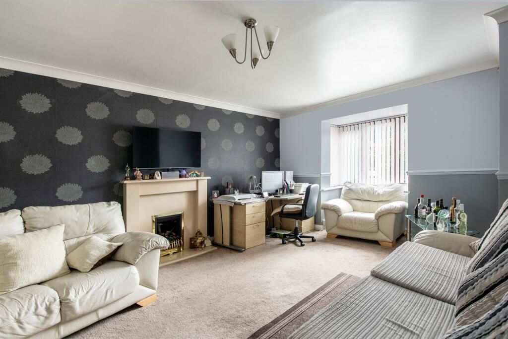 Property photo 2 of 35