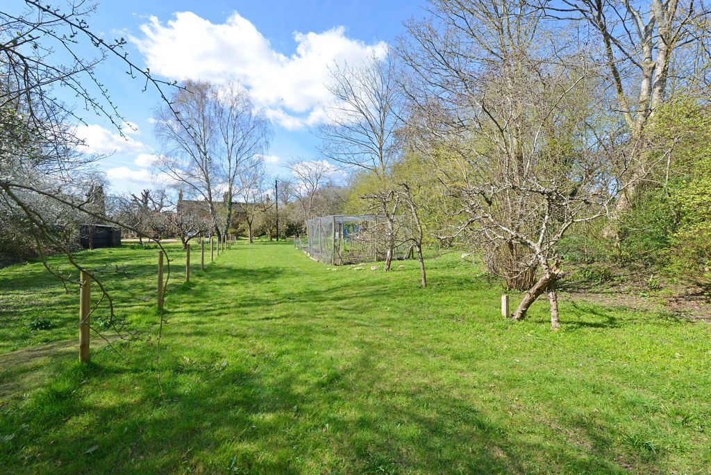 Property photo 2 of 19