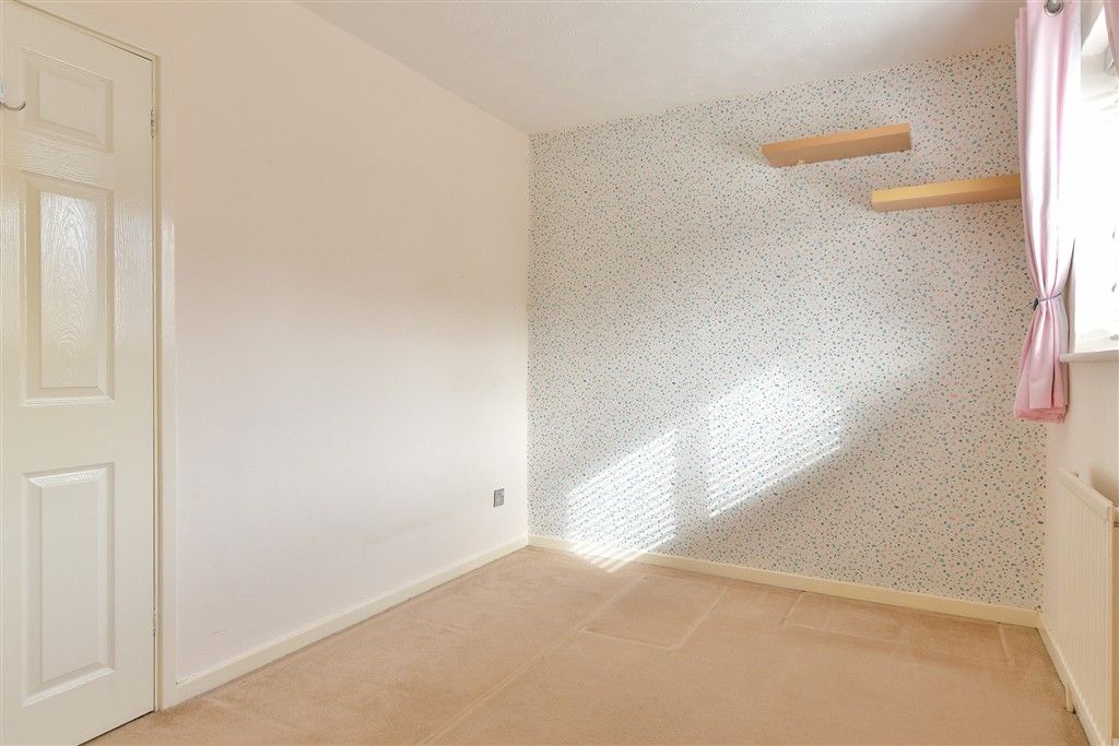 Property photo 1 of 8 Bedroom 2
