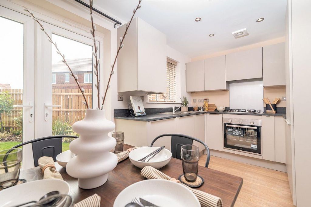 Property photo 3 of 7 Fergus_Kitchen.Jpg