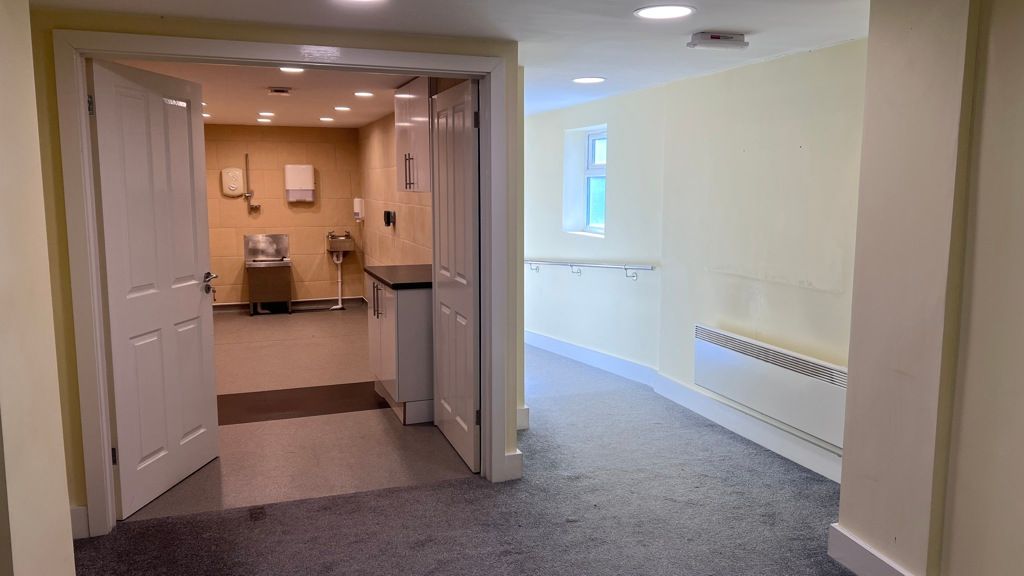 Property photo 3 of 7 Photo 3