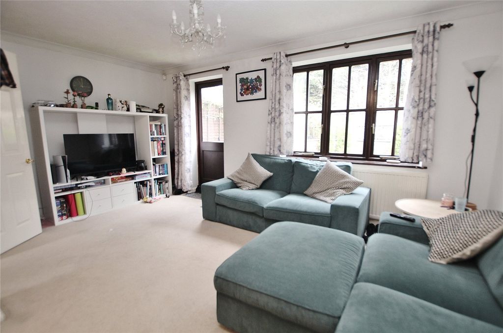 Property photo 3 of 7 Picture No. 09