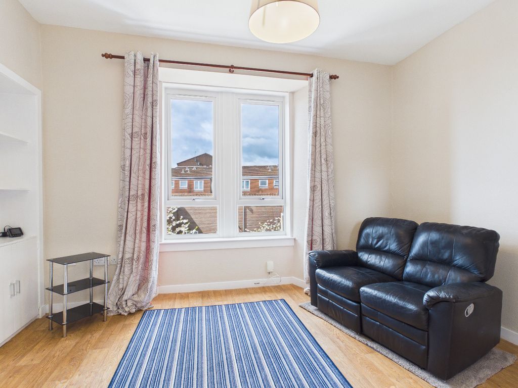 Property photo 3 of 8