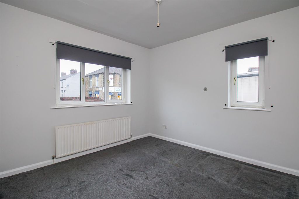 Property photo 3 of 16 Dining Room