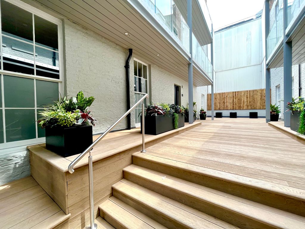 Property photo 2 of 3