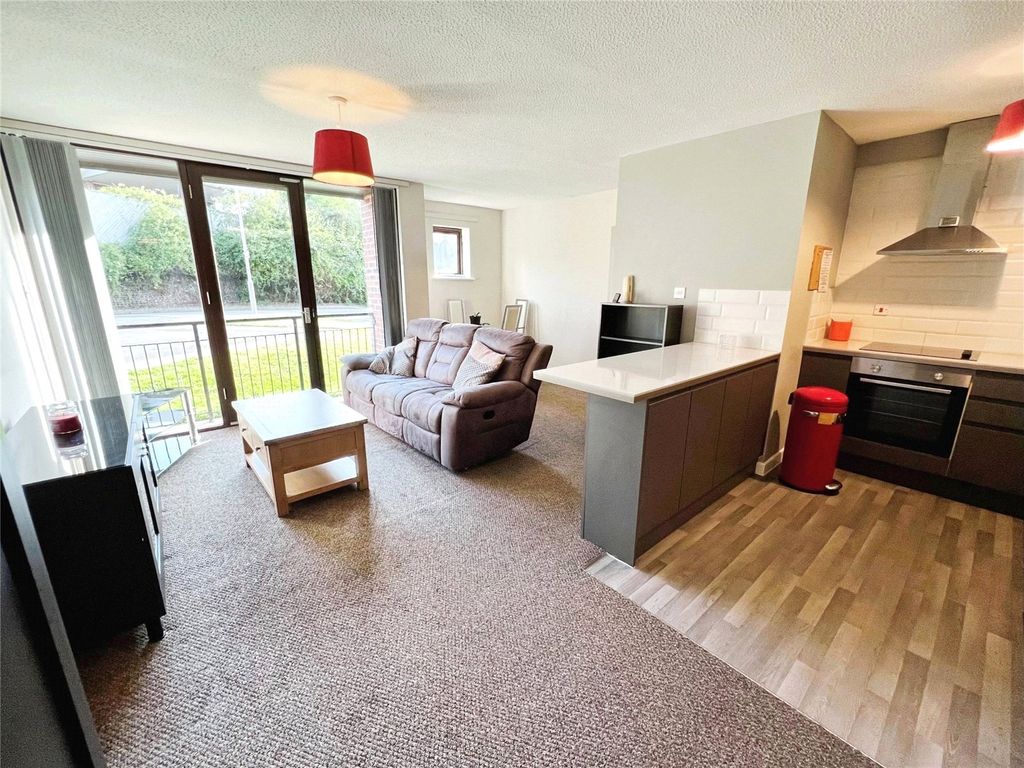 Property photo 3 of 6 Picture No. 23