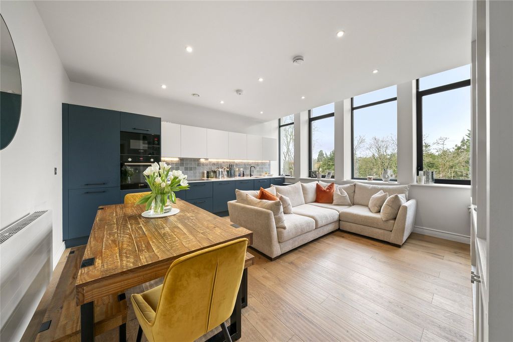 Property photo 2 of 15 Picture No. 04