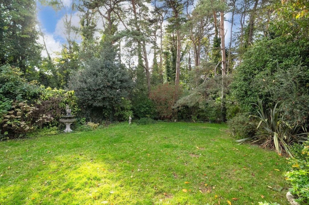 Property photo 2 of 27 Picture No. 04