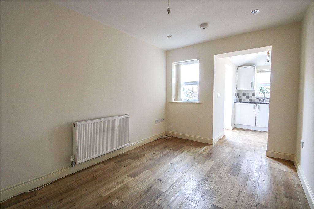 Property photo 3 of 6 Picture No. 03